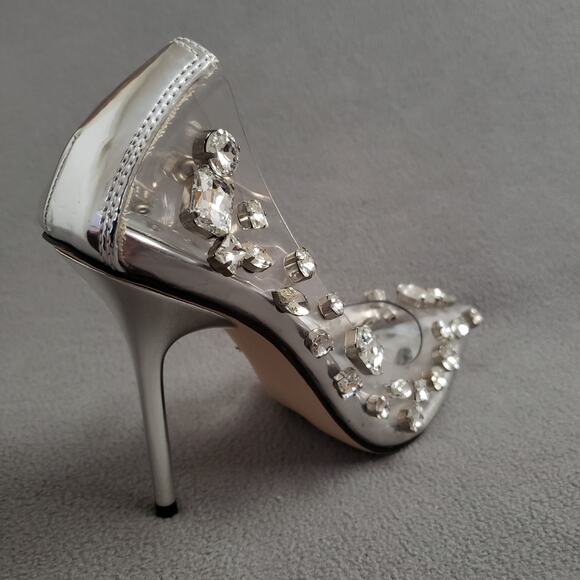 Good American Diamonds Forever Heel in Glass Size 5.5 GAME-WZ4 Silver Crystals - Picture 4 of 16